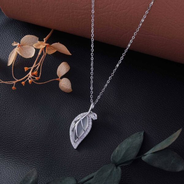 MELANO 925 Silver Stylish Leaf Pendant For Womens | 925 Silver Chain Pendant