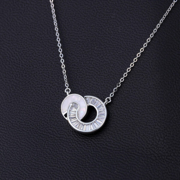 MELANO 925 Sterling Silver Round Pendant Chain Necklace